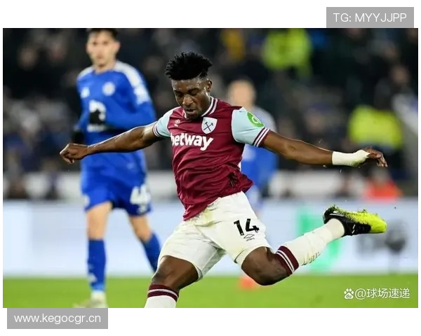 库杜斯在顶级攻击手竞争中的地位争夺分析