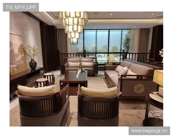 伊布拉希莫维奇又晒家居照，沙发像博物馆展品，我的出租屋开始怀疑人生