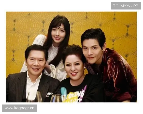 朱琳家里这阵仗，普通人简直想象不到，一开门就像走进了豪门秘境