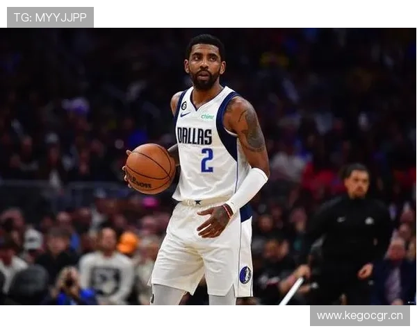 欧文这身家光听工资就够普通人花三辈子，场下住的地方更像电影里的秘密基地了吧？